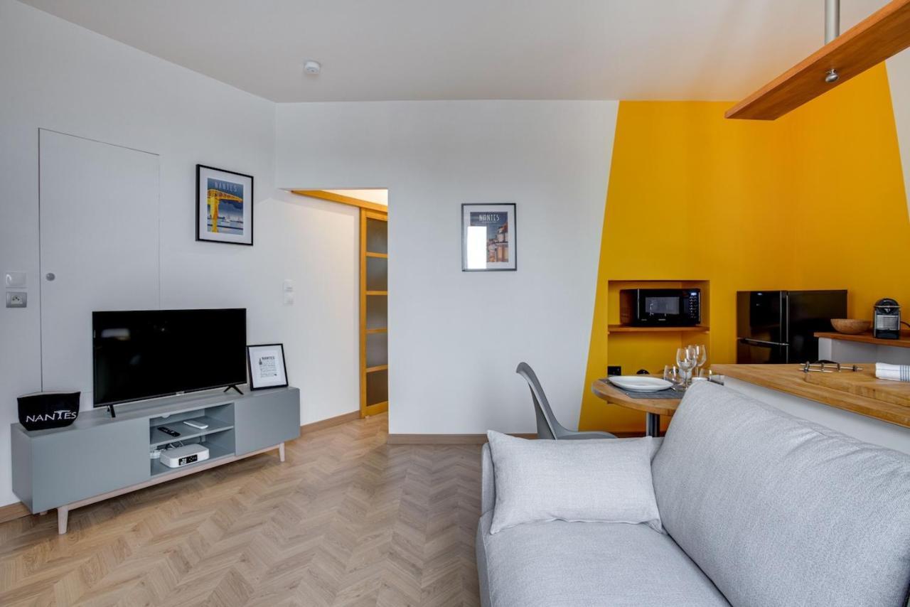 Au Coeur De Nantes Design Et Cosy Exterior foto