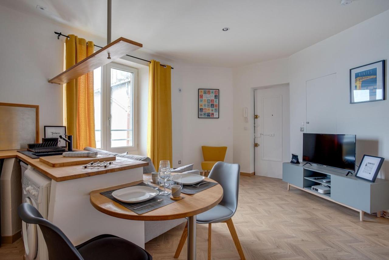 Au Coeur De Nantes Design Et Cosy Exterior foto